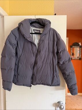 Horny Toad Asymmetrical Zip Puffer  Jacket in Light Gray with Green Logo
